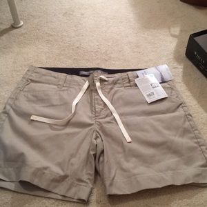 NWT icebreaker Merino Destiny Shorts 32